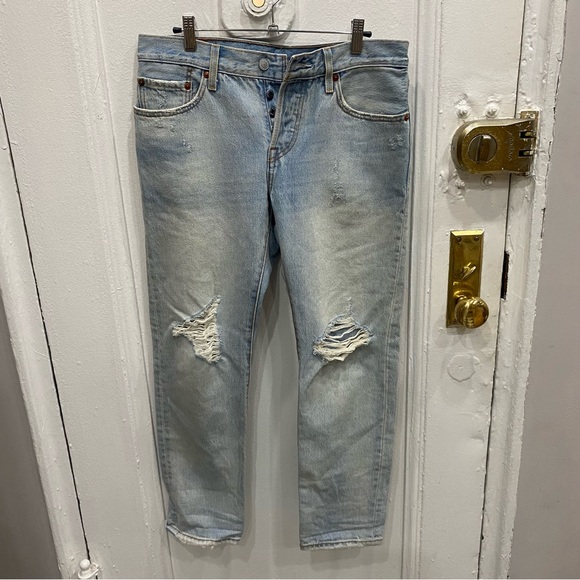 Levi Strauss & Co. 501 Button Fly Distressed Denim Jeans W26 L32 - Picture 1 of 4